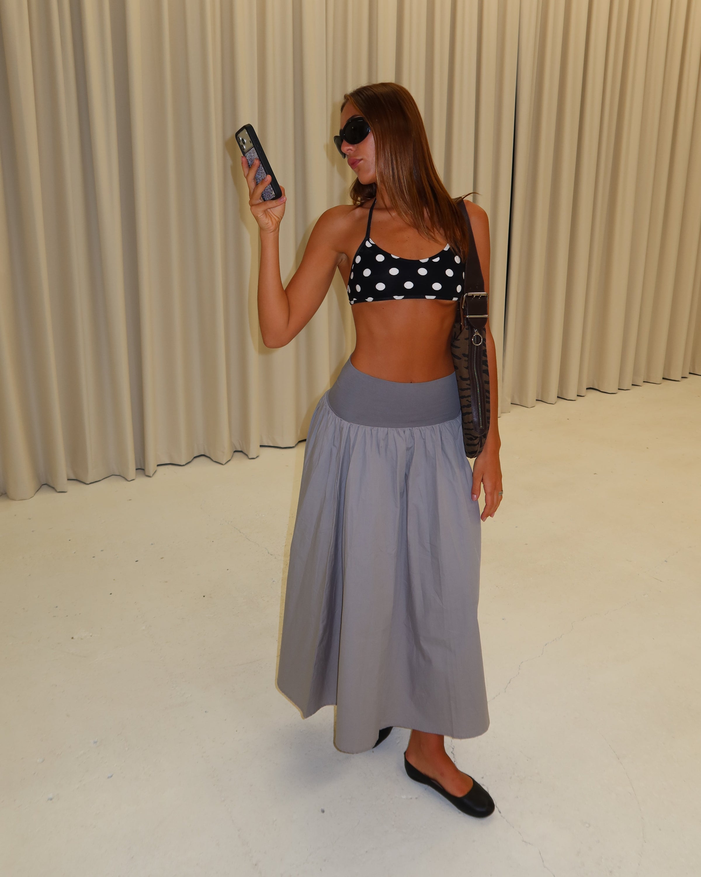 the belle skirt in grey